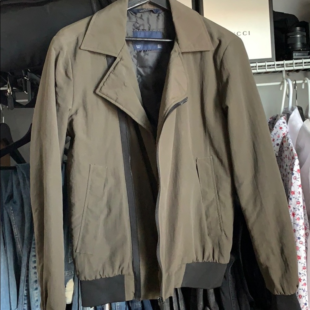 Zara military bomber
